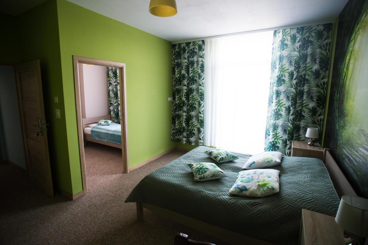 Pokoje Goscinne 30Stka Leczna Exterior foto